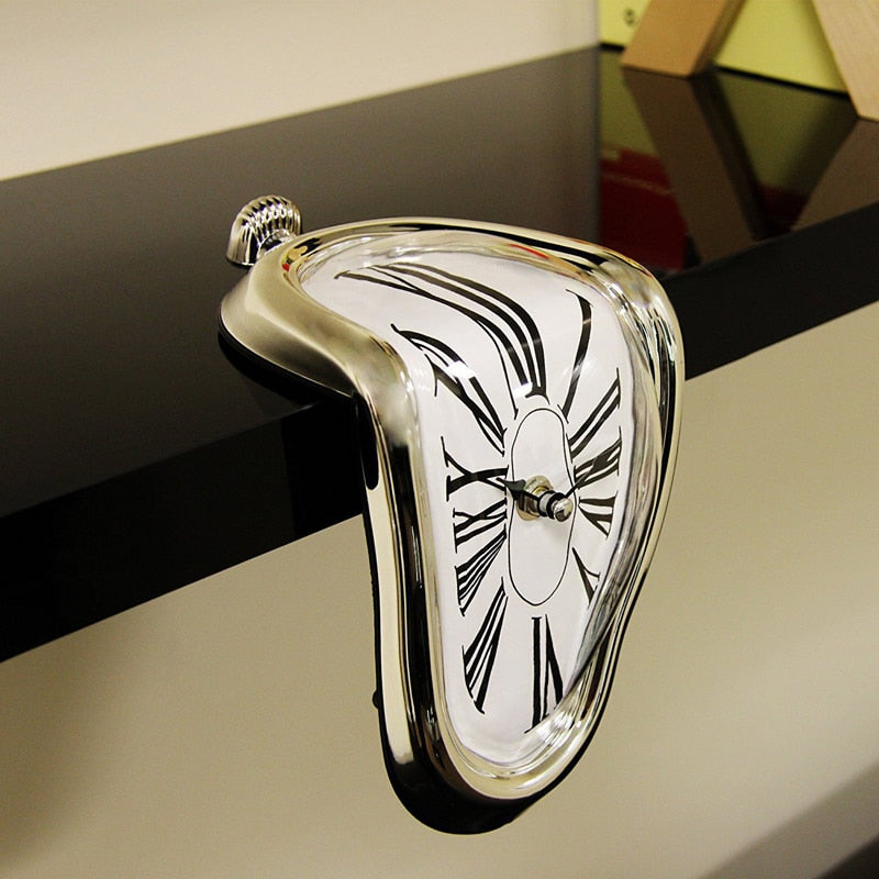 Frendorf | TimeFlow Schmelzende Wanduhr | Dali-inspiriertes Design | Moderne Kunstuhr | Deko für Zuhause
