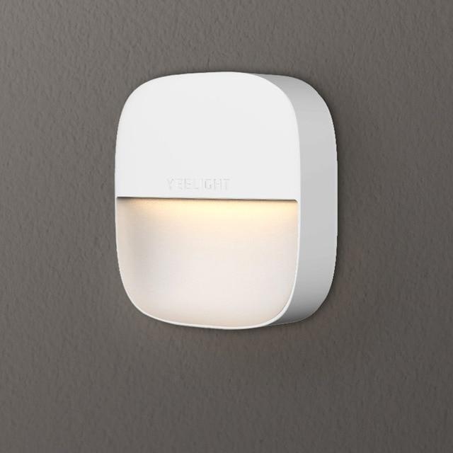 Frendorf | GlowPort Intelligentes Wandsteckdosenlicht | LED Nachtlicht | Energiesparend | Modernes Design für Zuhause
