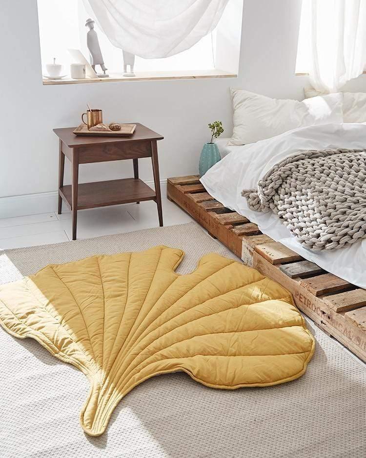 Frendorf | LeafNest Kuscheldecke im Blatt-Design | Weich & Vielseitig | Perfekt für Zuhause