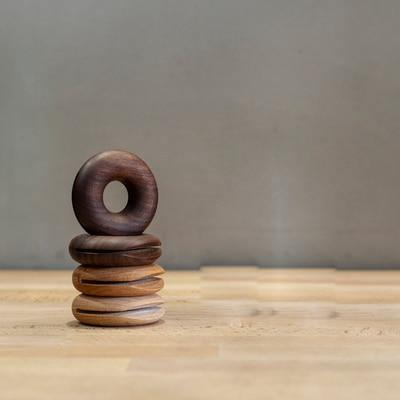 Frendorf | ClipCircle Holz-Doughnut-Klammern | Umweltfreundliche Beutelverschlüsse | Frischegarantie für Ihre Lebensmittel