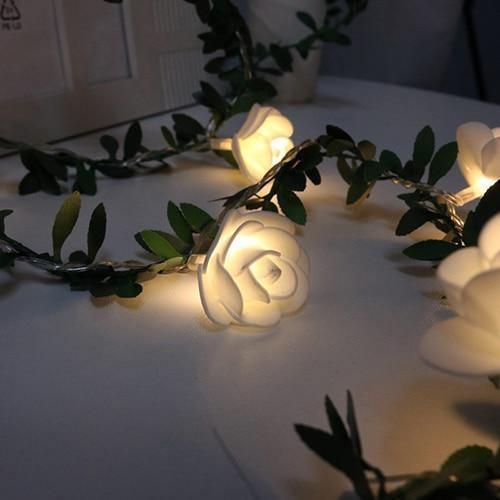 Frendorf | RoseGlow LED Lichterkette mit Rosenranken | Romantische Dekoration | Für Zuhause & Feste