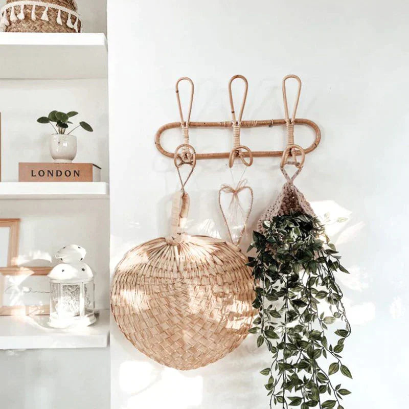 Frendorf | Rattivo Dreifach-Haken-Wandhänger aus Rattan | Natürliches Design | Praktische & stilvolle Aufbewahrung