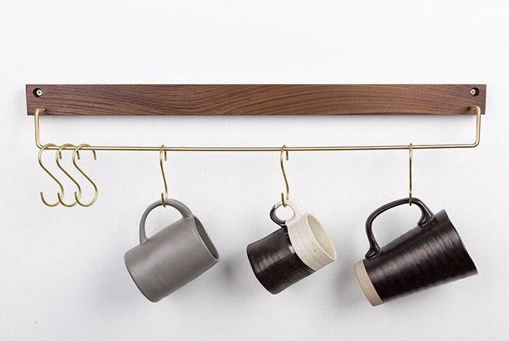 Frendorf | TowelTree Holz Handtuchständer | Minimalistisches Design | Platzsparender Handtuchhalter für Bad & Schlafzimmer