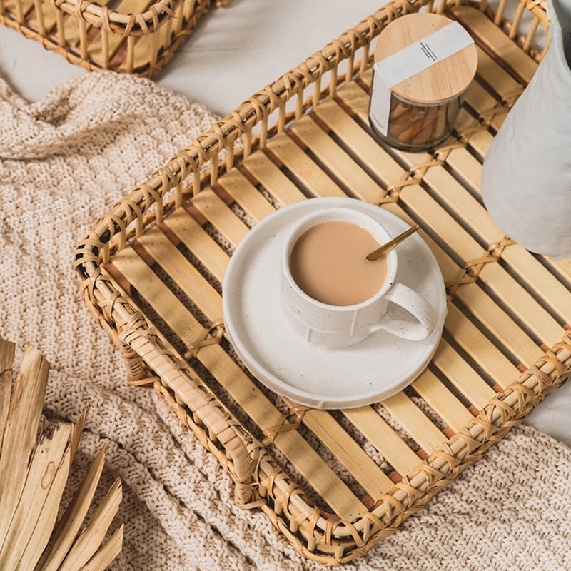 Frendorf | CaneCraft Rechteckiges Handgefertigtes Rattan Tablett | Boho-Design | Vielseitiges Serviertablett | Natürlich & Stilvoll