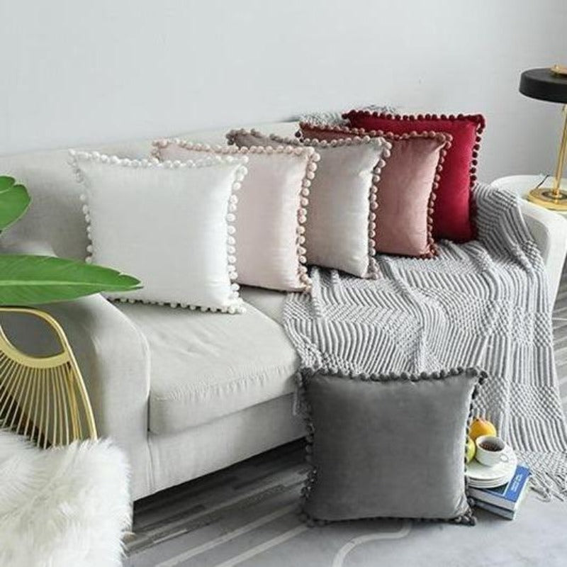 Der Luxe Pom Pom Samtkissenbezug