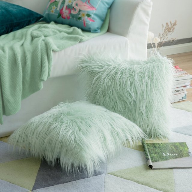 Frendorf | PlushFrost Weiches Kunstfell Kissenbezug | Flauschige Dekoration | Luxus-Kissenbezug für Sofa & Bett