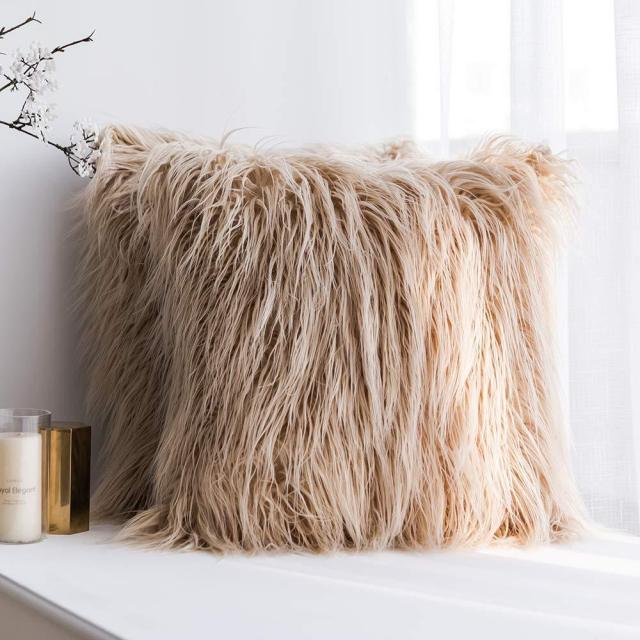 Frendorf | PlushFrost Weiches Kunstfell Kissenbezug | Flauschige Dekoration | Luxus-Kissenbezug für Sofa & Bett