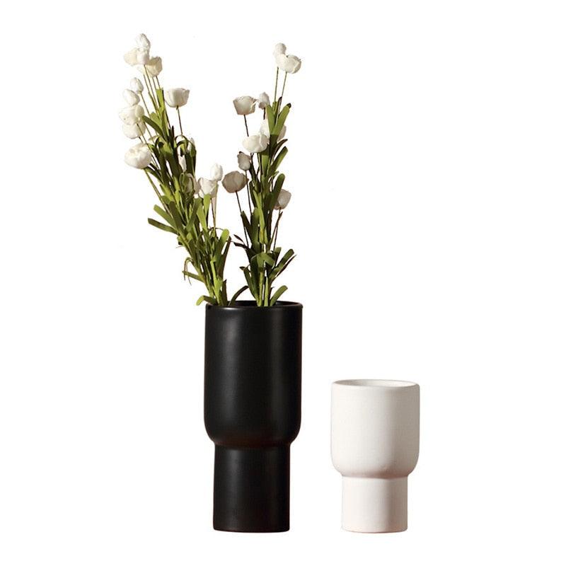 Frendorf | Vessario Keramik Vasen Set | Monochrome Design | Handgefertigte Deko-Vasen für Wohnzimmer & Schlafzimmer