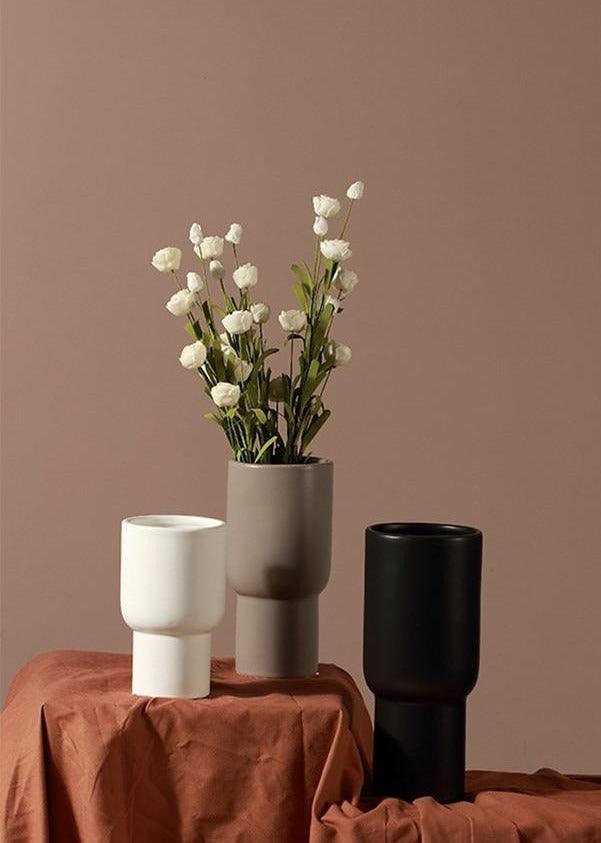 Frendorf | Vessario Keramik Vasen Set | Monochrome Design | Handgefertigte Deko-Vasen für Wohnzimmer & Schlafzimmer