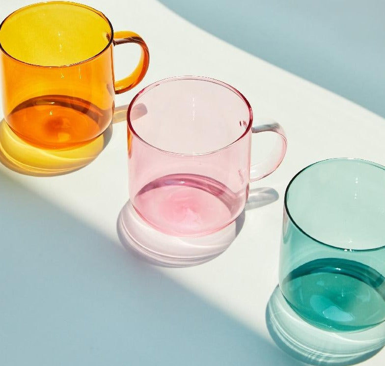 Bunter Glasbecher