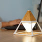 Frendorf | LumiPyramid Touch LED Lampe | Dimmbare Beleuchtung | Stilvolle Diamant-Optik | Perfekt für Zuhause & Büro