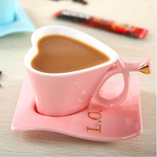 Herzförmige süße Keramikkaffee-Tasse