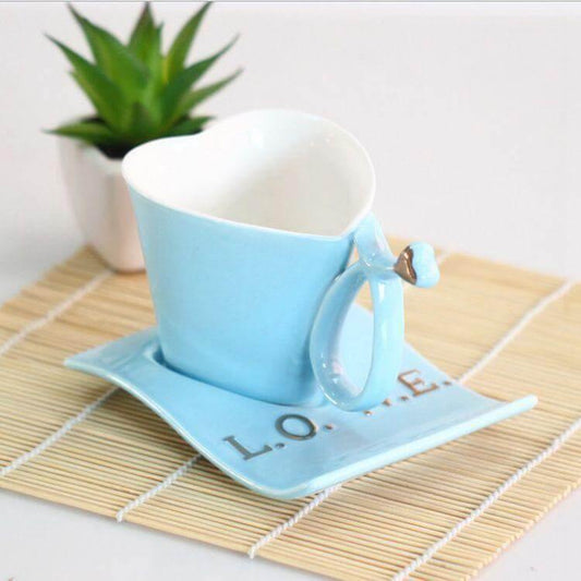 Herzförmige süße Keramikkaffee-Tasse
