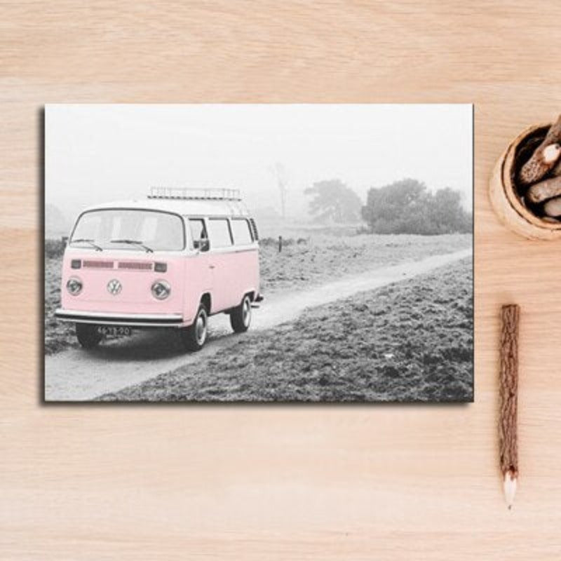 Pink Seascape Bus Healing Girl - Leinwand Wandkunst Malerei