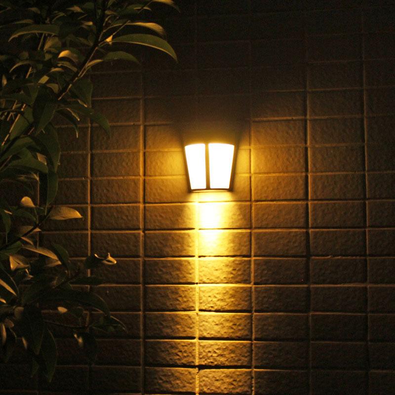 Frendorf | LumoVance - Outdoor Solarlampe Wasserdicht | Wetterfest | Energiesparende Gartenbeleuchtung
