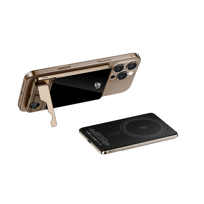 Frendorf | Slim Power Bank mit Stand – Magnetisches Laden & Leistungsanzeige