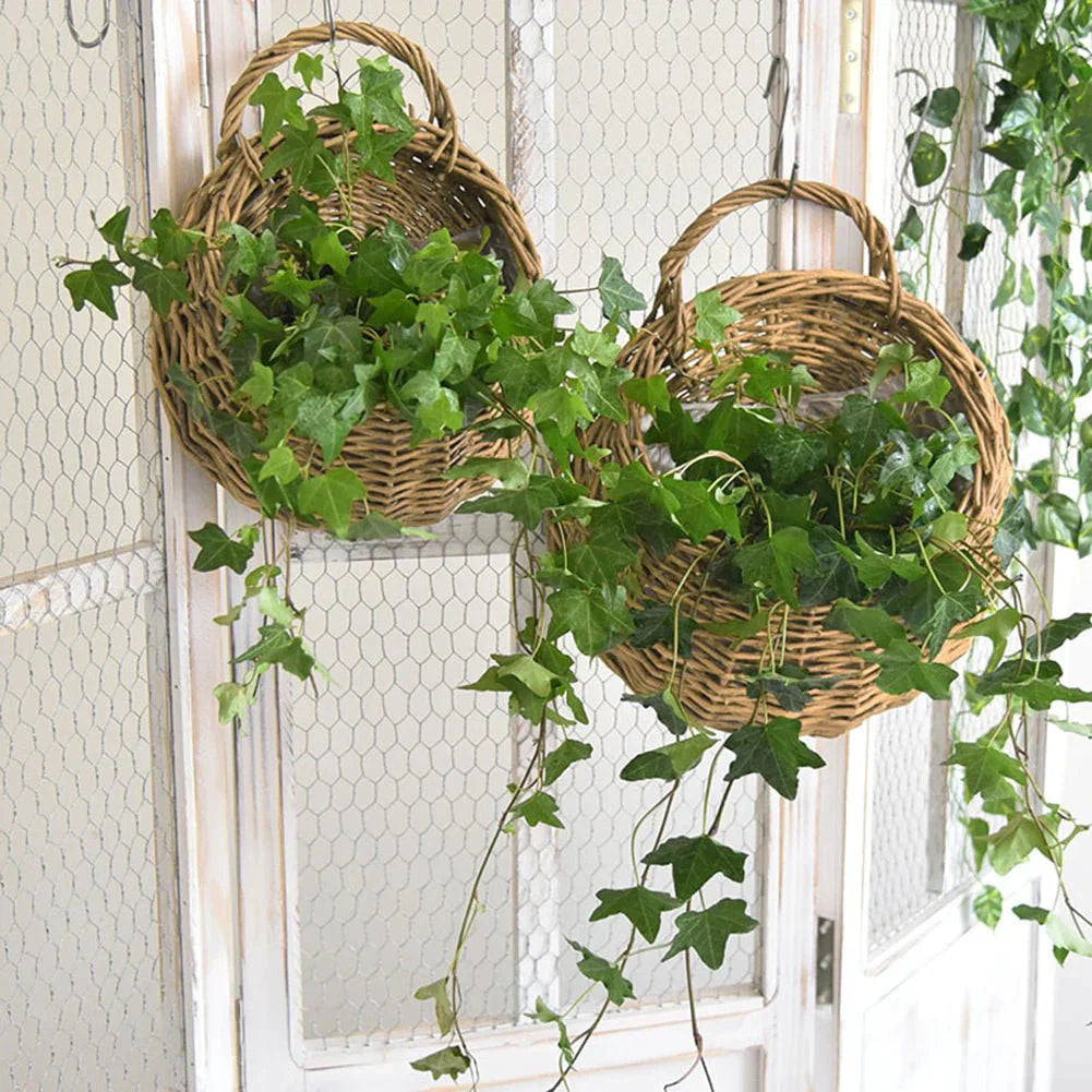 Frendorf | RattaBloom Wand-Pflanzgefäß aus Rattan | Hängender Pflanzenhalter | Dekoratives Garten-Accessoire