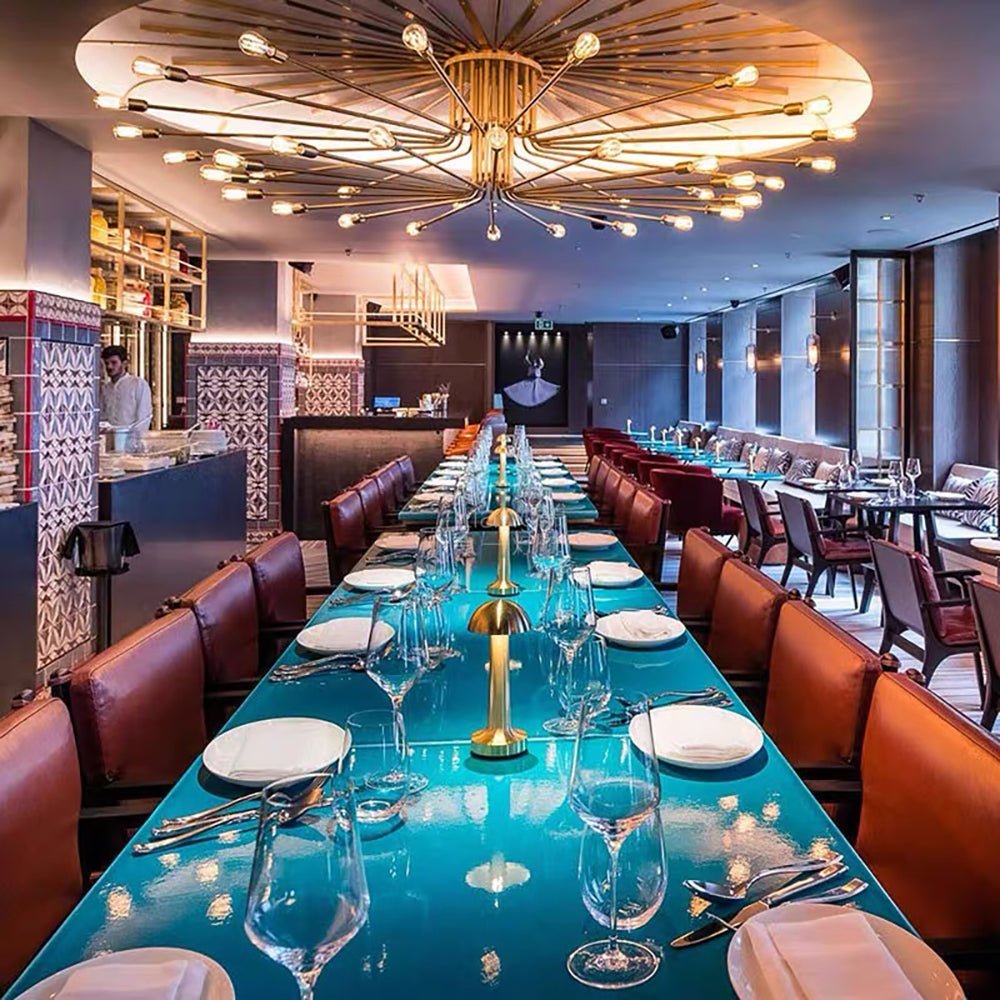 Frendorf | Helle Eleganz für Ihre Restaurantbar mit der Tischlampe