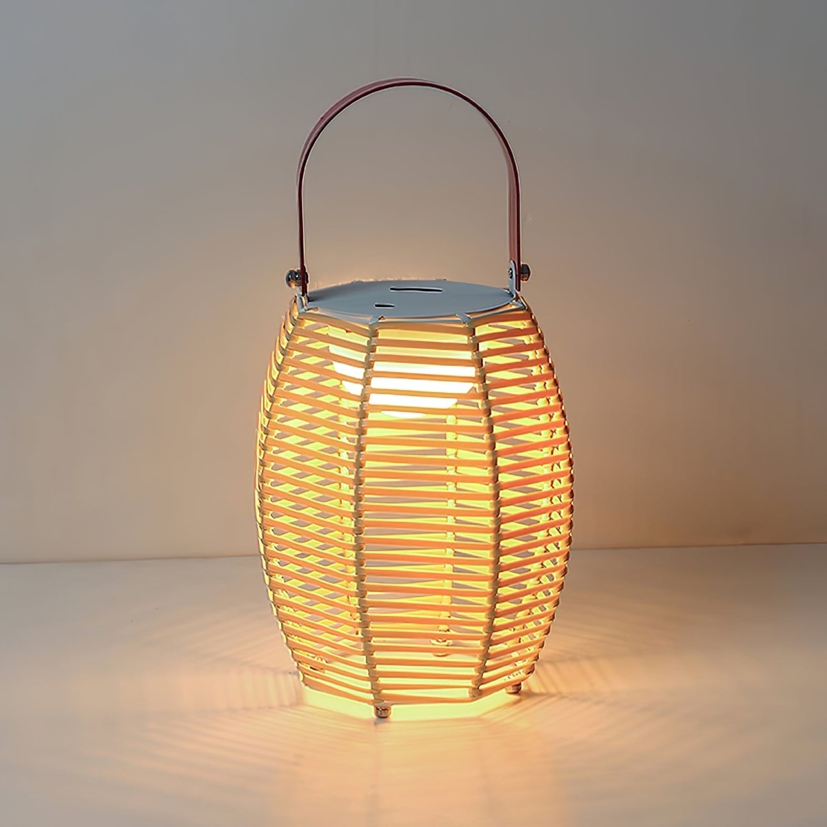 Frendorf | Bringen Sie Licht in Ihren Raum mit der charmanten kreativen Retro-Rattanlampe