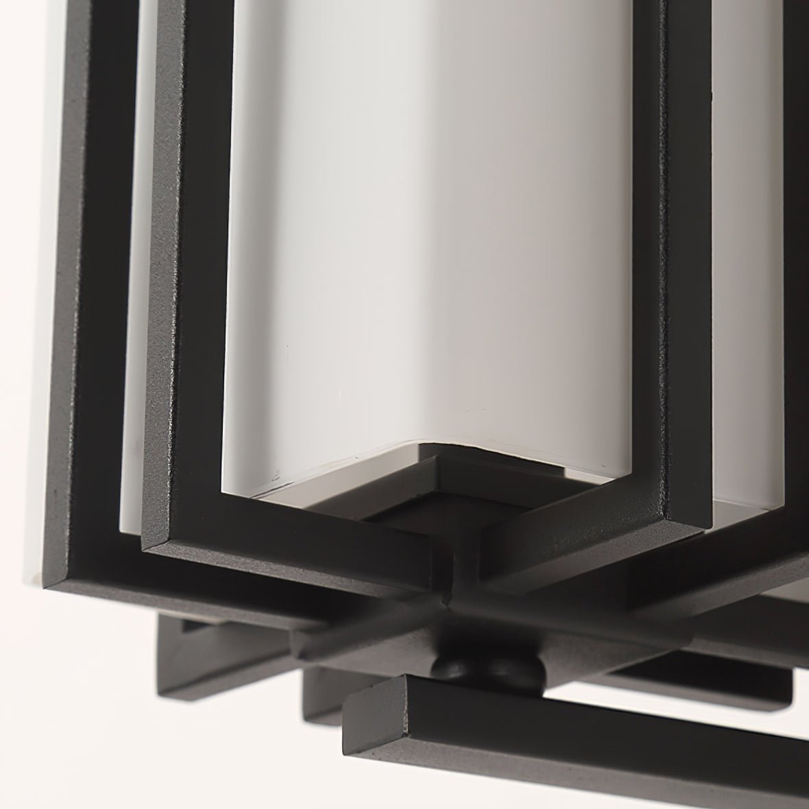 Frendorf | Beleuchten Sie Ihre Außenräume mit der Krajewski Eisen-Wandleuchte