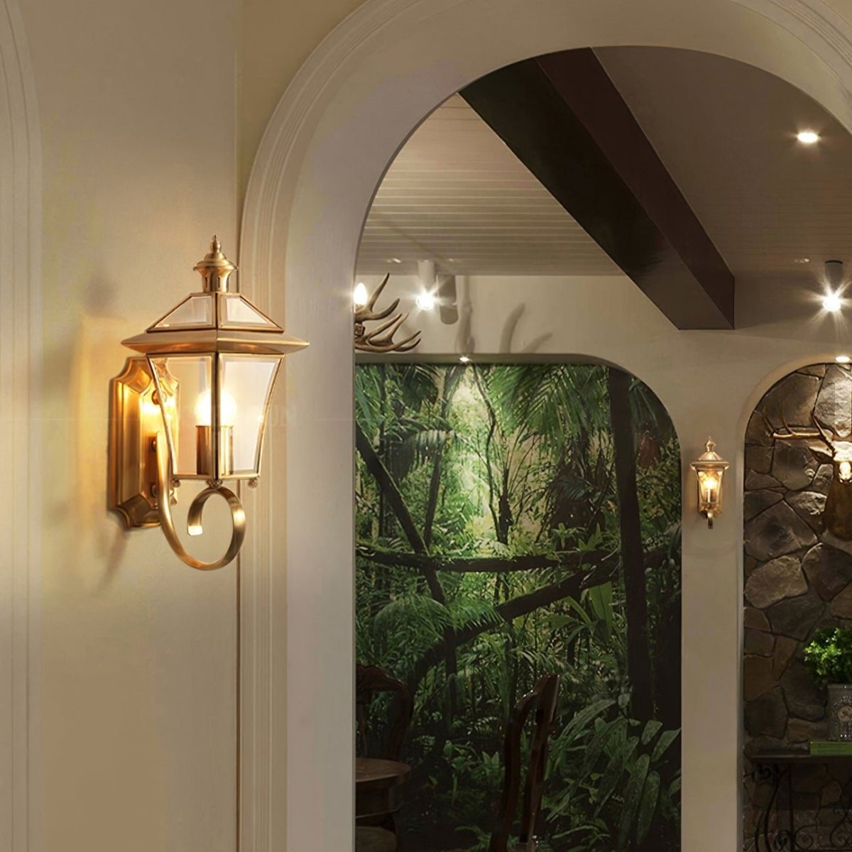 Frendorf | Beleuchten Sie Ihre Außenbereiche mit der Retro Monterey Außenwandlampe