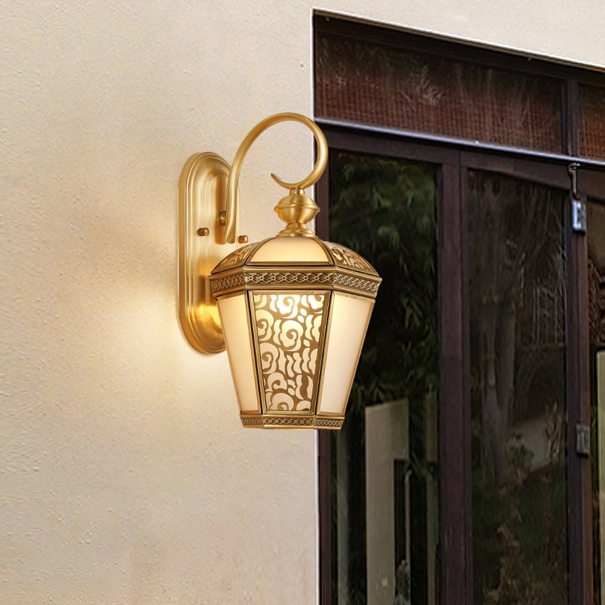 Frendorf | Ein Hauch von Eleganz mit der Retro Palace Außenleuchte