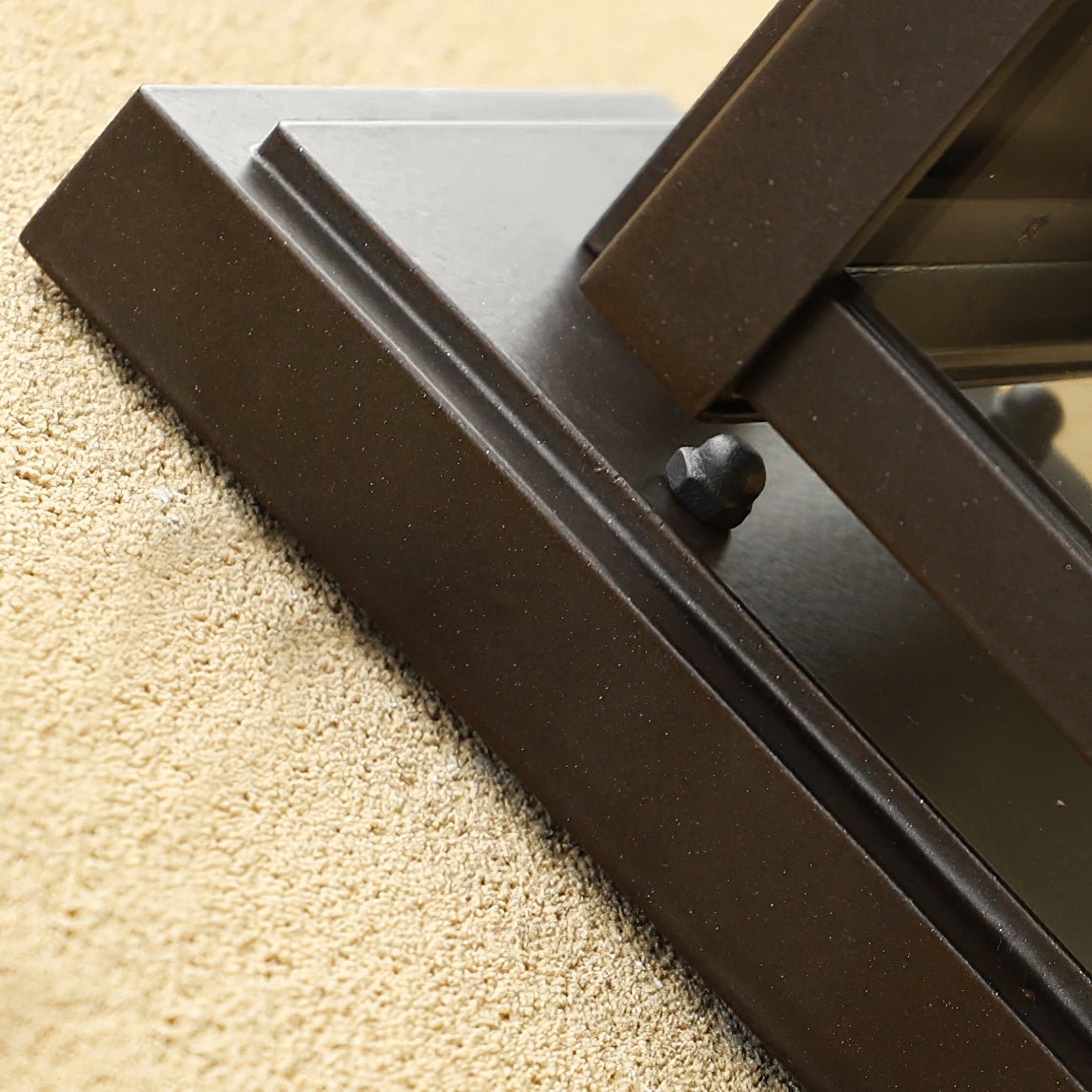 Frendorf | Bringen Sie Licht in Ihren Außenbereich mit der Retro Radenko Wandlampe