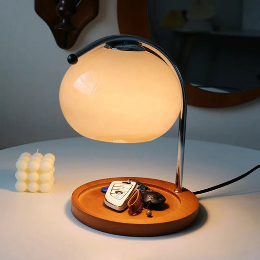 Tischlampe aus Glas im Retro-Stil mit Ständer
