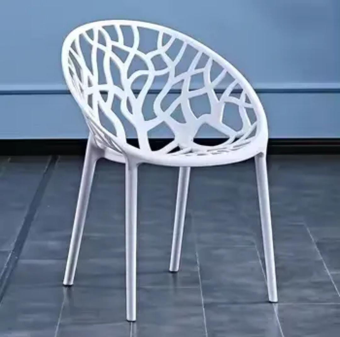 Frendorf | Geometrischer Seitenstuhl