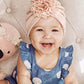 Frendorf | Weiche Baby-Turbanmütze mit Rüschendetail – KuschelGlanz (1+1 Gratis)