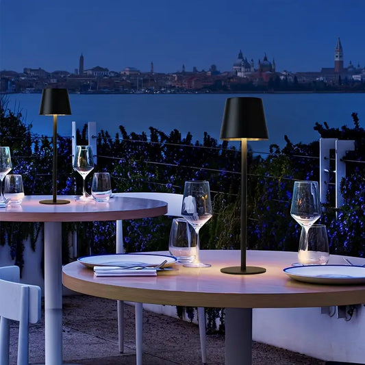 Frendorf LED Tischlampe – Kabellos, Touch-Bedienung & Dimmbares Licht
