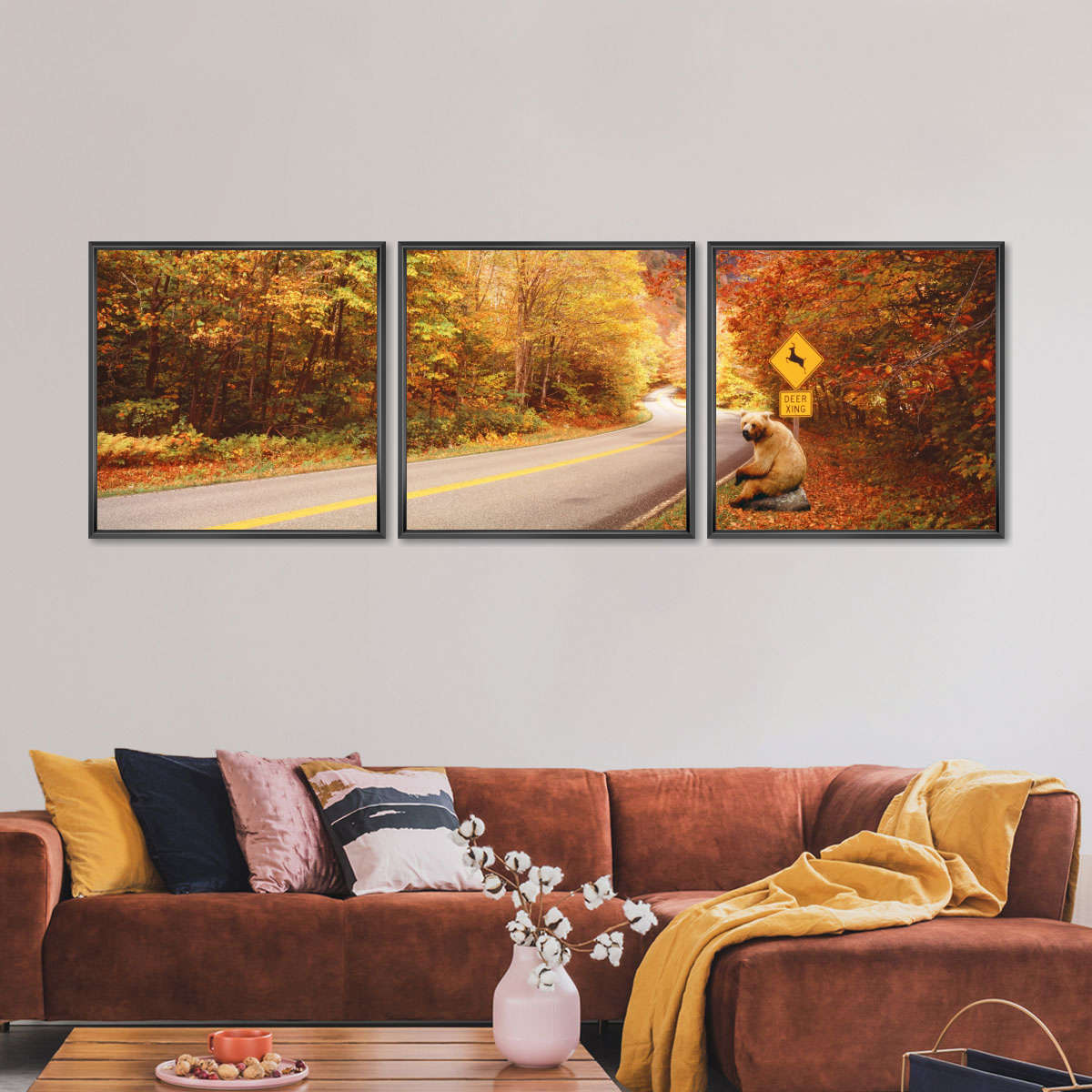 Frendorf | Herbststraße mit Bären am Rehüberquerungsschild Wandkunst