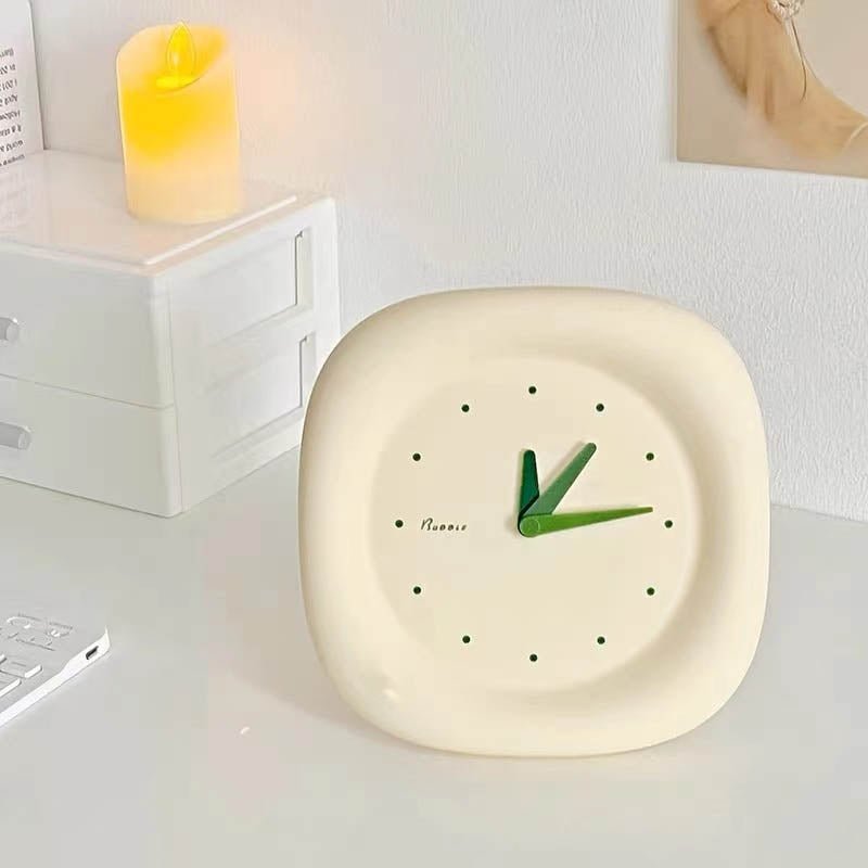Frendorf | TimeLuxe - Modern und stilvolles Wanduhren