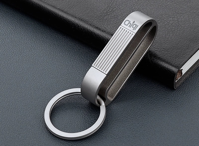 Frendorf | Titanlegierung Herren Gürtelschnalle Schlüsselanhänger - Langlebig, Stilvoll, Farbneutraler Verschluss