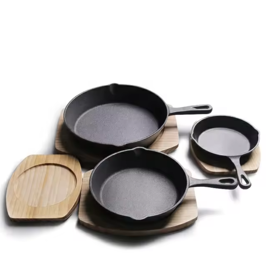 Frendorf | Premium Gusseisenbratpfanne - Robuste 10-Zoll vorgeheizte Bratpfanne zum Kochen, Backen, Anbraten - Ideal für Induktion, Ofen, Grill und Herd - Vielseitiges Küchenmust-have