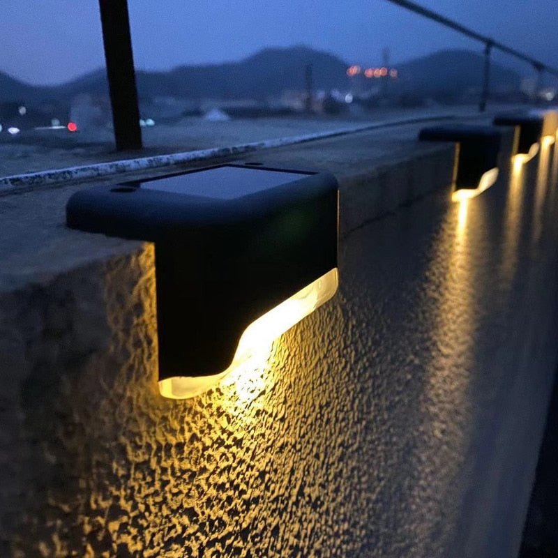 Frendorf | StepBright LED Solar Treppenbeleuchtung | Wasserdicht & Solarbetrieben | Außenbeleuchtung für Garten & Terrasse