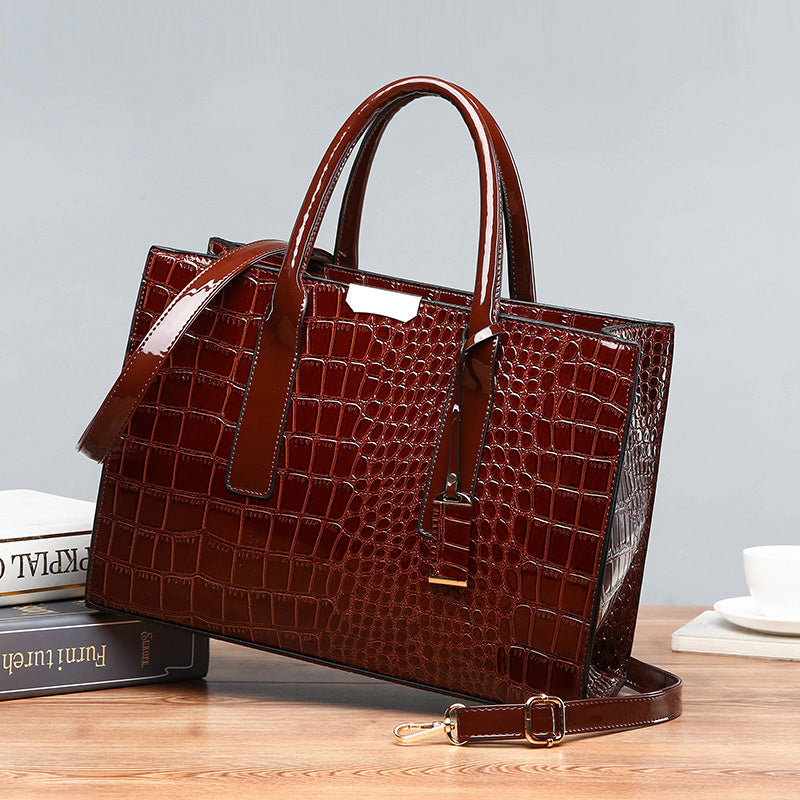 Frendorf | Tasche mit Krokodilprägung.