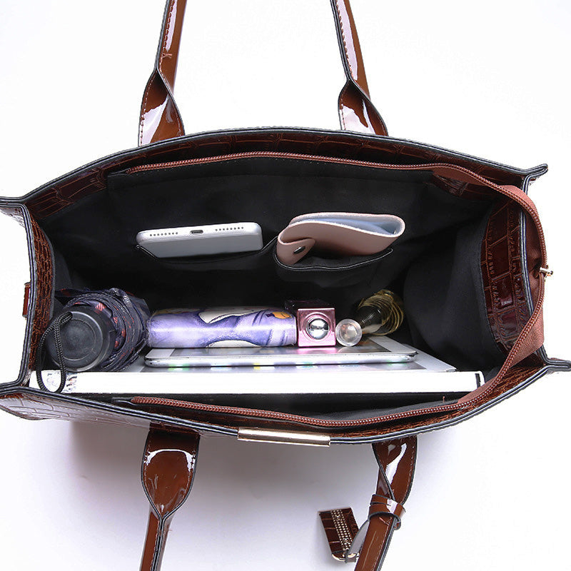 Frendorf | Tasche mit Krokodilprägung.