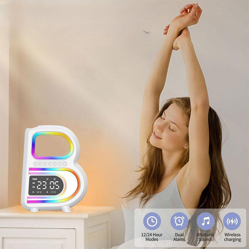 Frendorf | BrightB - LED-Buchstabenlampe B mit Uhr und Regal