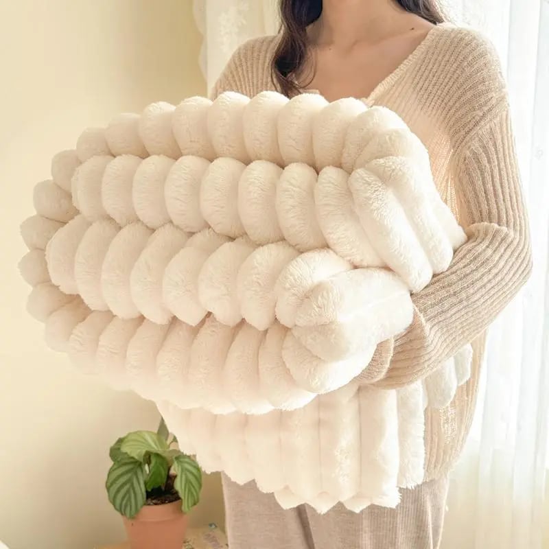 Frendorf | CosyLuxe – Kuscheldecke aus dickem Kaninchenplüsch & Milchsamt (inkl. 2 Kissenbezüge)