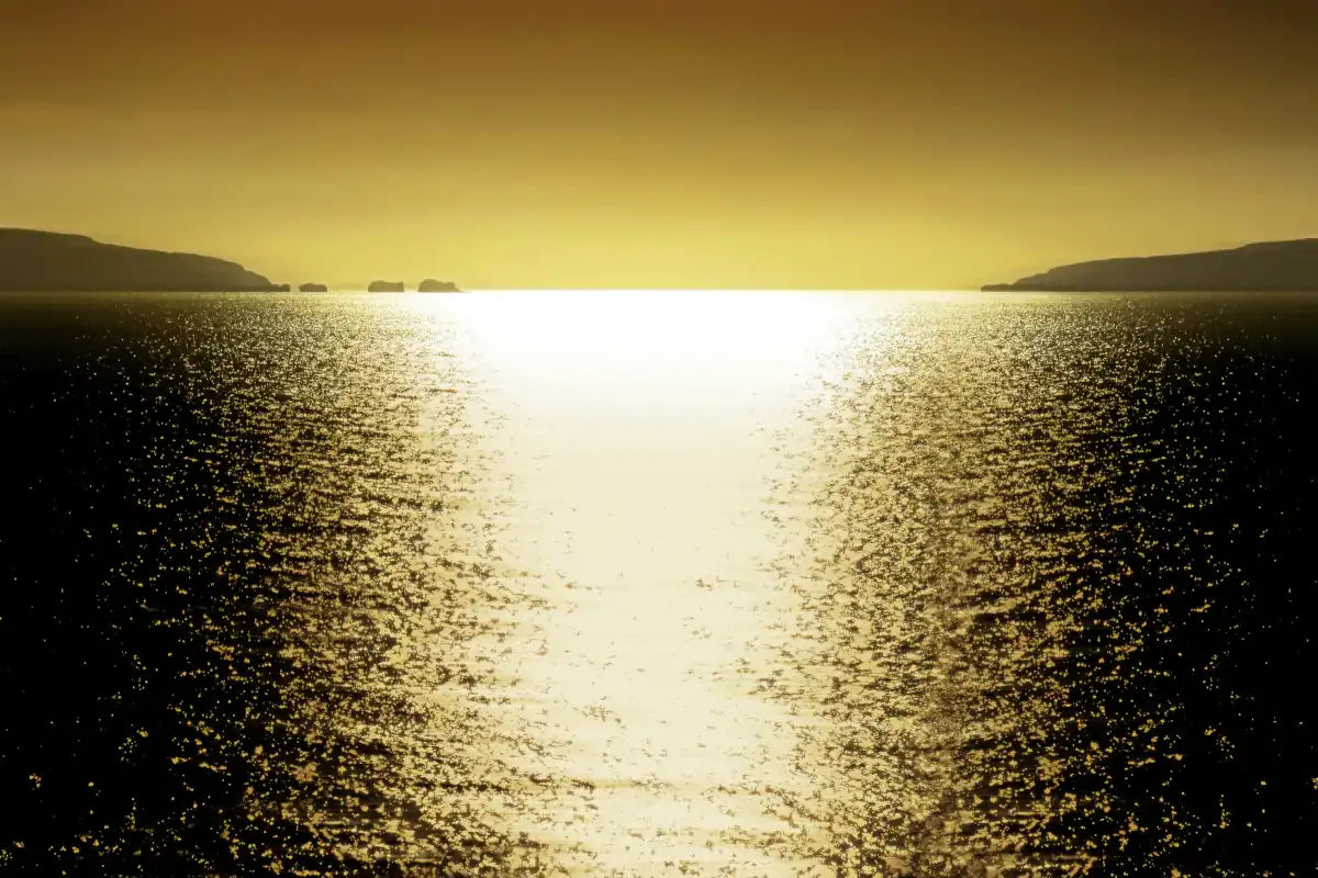 Frendorf | Sonnenlicht Reflexion - Goldene Wandkunst