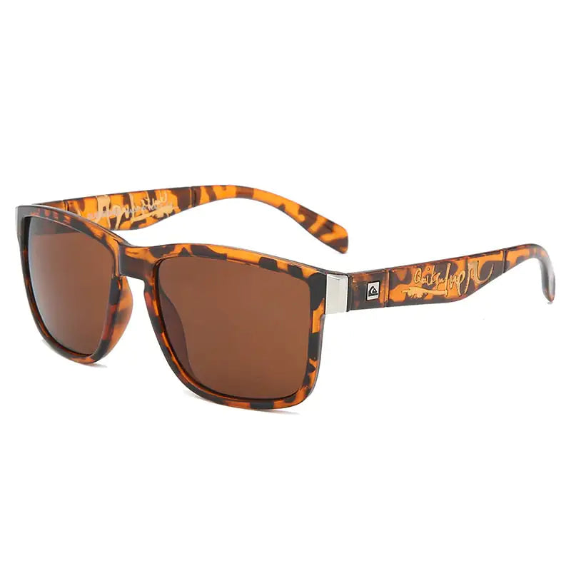 Klassische quadratische Sonnenbrille