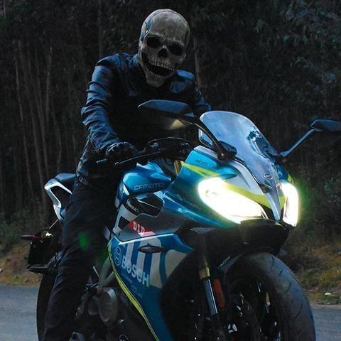Frendorf | Skelett | Gruselige Totenkopfmaske