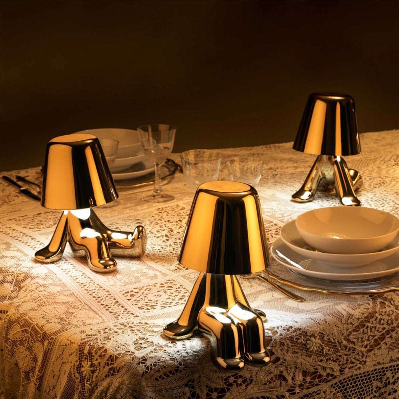 Frendorf | ThinkerGlow™ Goldene Denkfigur LED Tischlampe | Künstlerisches Stimmungslicht | Dekoleuchte für Zuhause & Büro