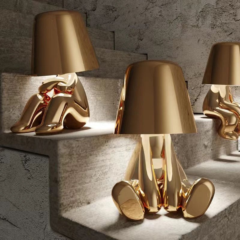 Frendorf | ThinkerGlow™ Goldene Denkfigur LED Tischlampe | Künstlerisches Stimmungslicht | Dekoleuchte für Zuhause & Büro