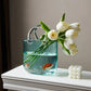Transparente pastellfarbene Vase in Handtaschenform