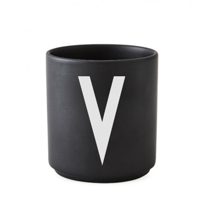 Frendorf | Personalisierter A-Z Becher Porzellan klassisch von Design Letters!