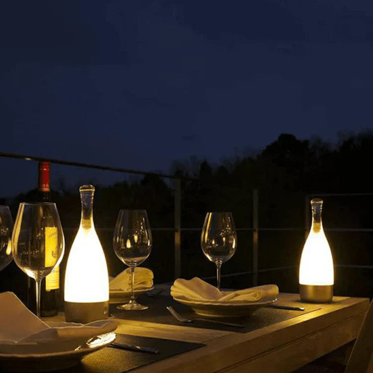 Frendorf | GlowVino Wiederaufladbares dekoratives Nachtlicht | Weinflaschen-Design | Stimmungsvolle LED-Beleuchtung | Kabellos