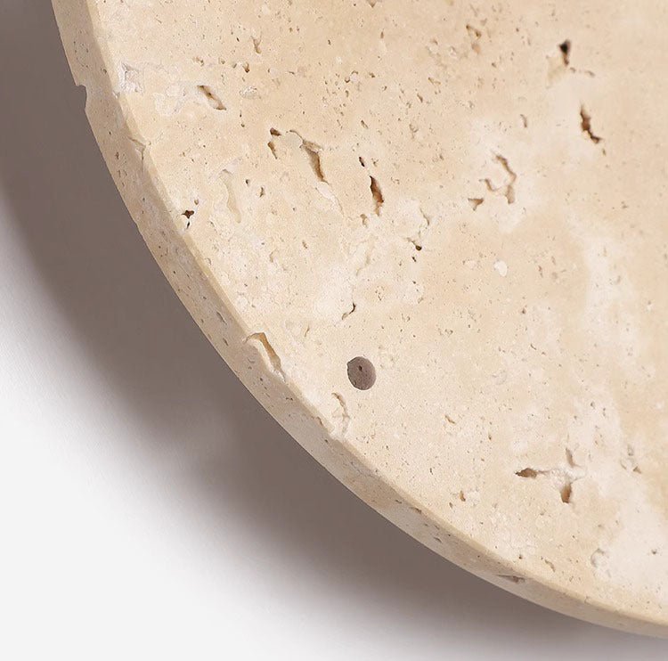 Frendorf | Erwecken Sie Ihren Raum mit der Wabi-sabi Wanduhr aus Travertin