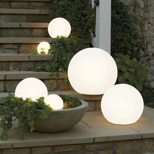 Outdoor Globe Light - Kabellos, Wetterfest, 16 Farben LED Kugelleuchte
